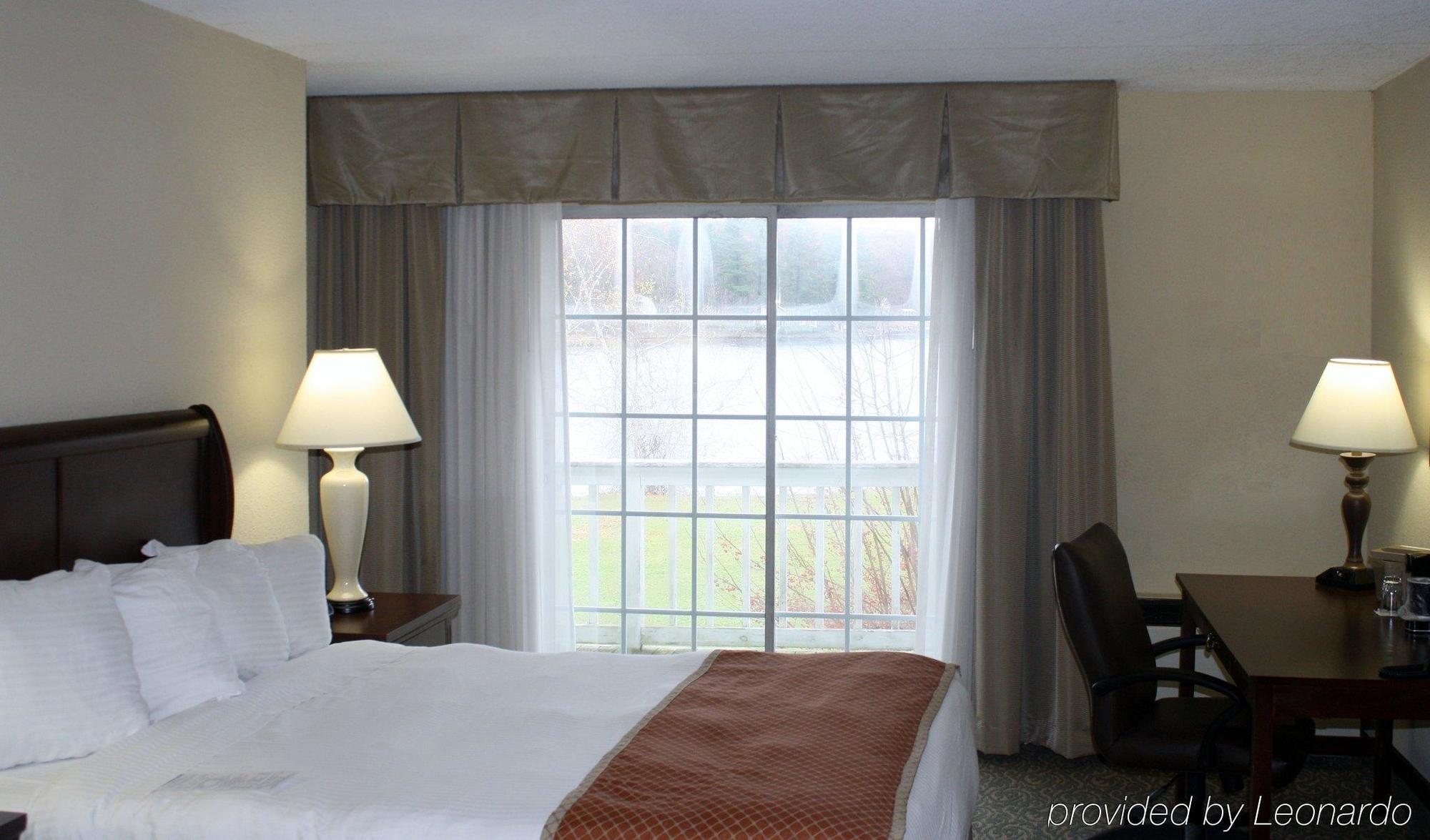 Sturbridge Host Hotel And Conference Center (Adults Only) Room photo
